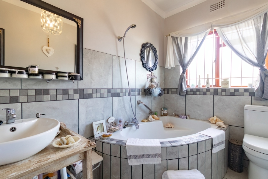 3 Bedroom Property for Sale in Saldanha Western Cape